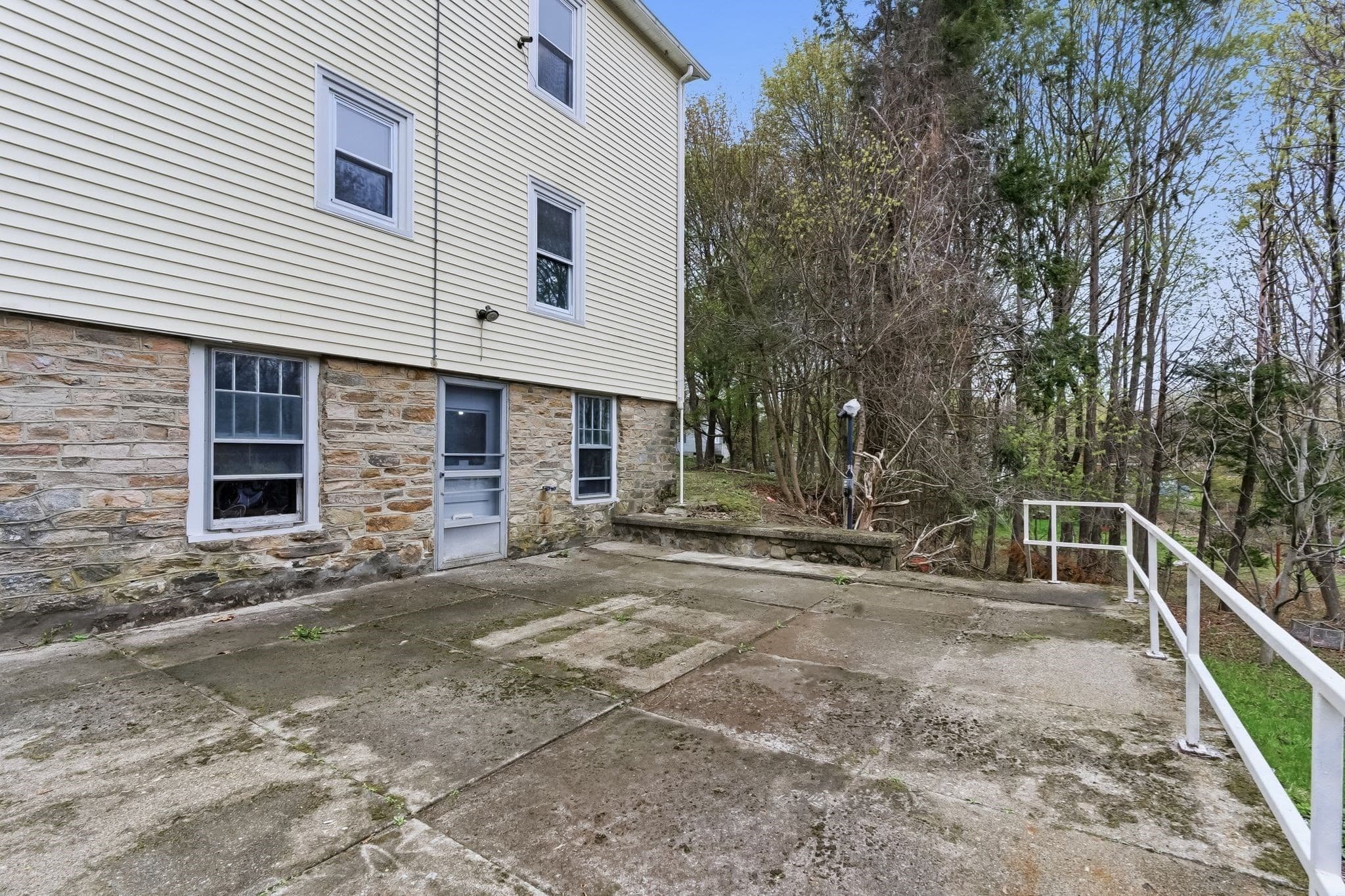Multi Family at 7 Third Avenue, Dudley MA 01571, Dudley, photo 37 of 42