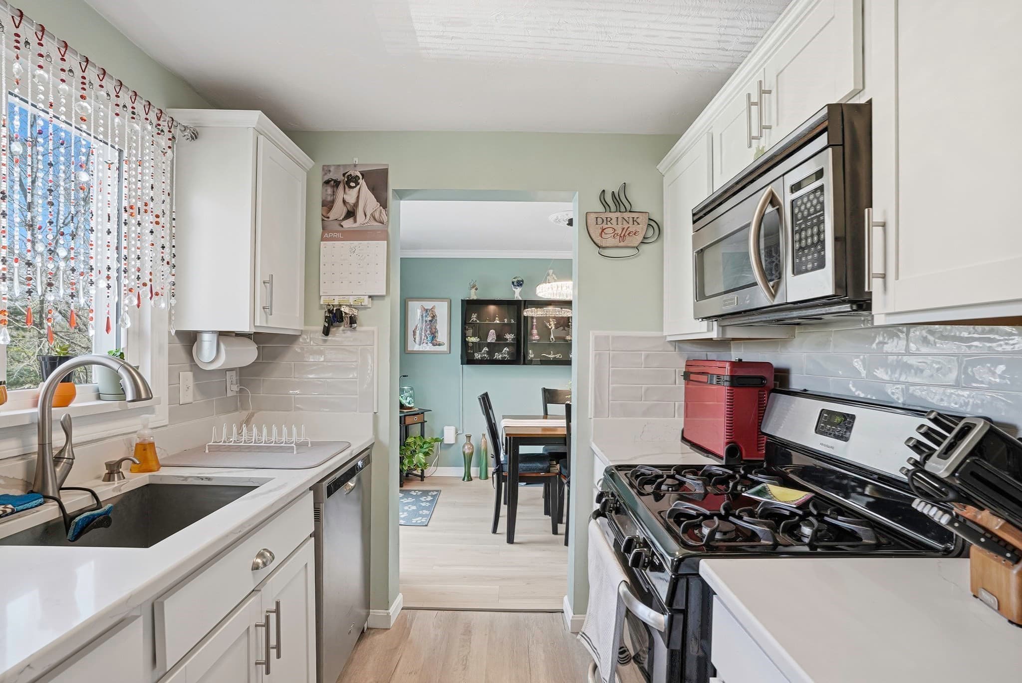 Single Family Residence at 152 S Main Street, Uxbridge MA 01569, Uxbridge, photo 3 of 36
