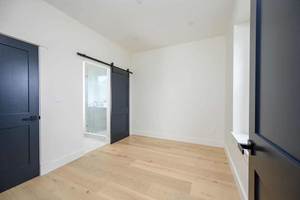 Condominium at 21 Tanglewood Road # 3, Boston MA 02124, photo 16 of 22