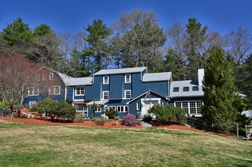 Single Family Residence at 25 Pleasant St, Dover MA 02030, Dover, photo 2 of 42
