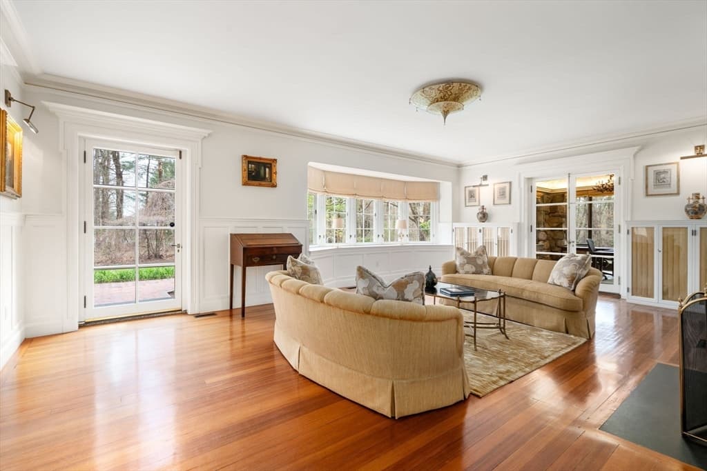 650 Canton Ave, Milton MA 02186 photo 7