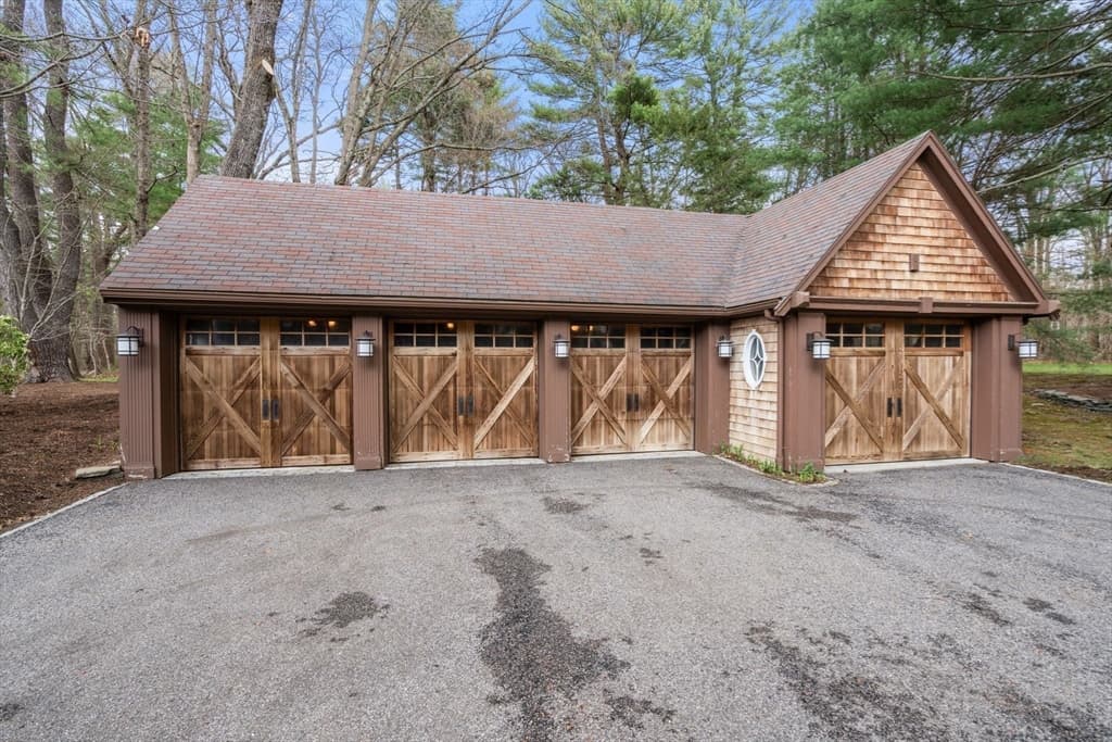 650 Canton Ave, Milton MA 02186 photo 40