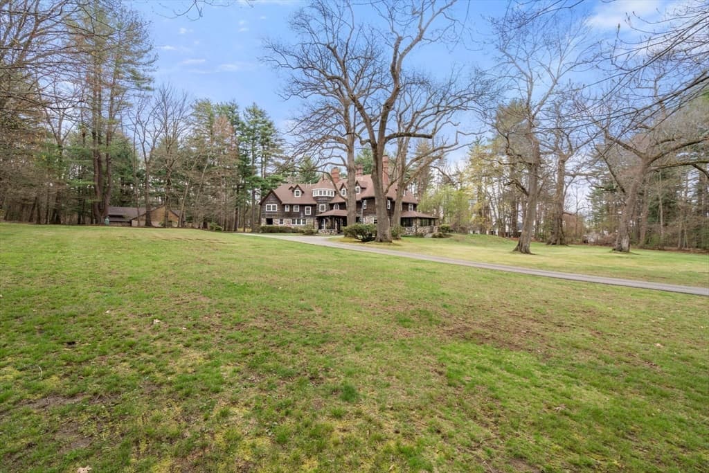 650 Canton Ave, Milton MA 02186 photo 39