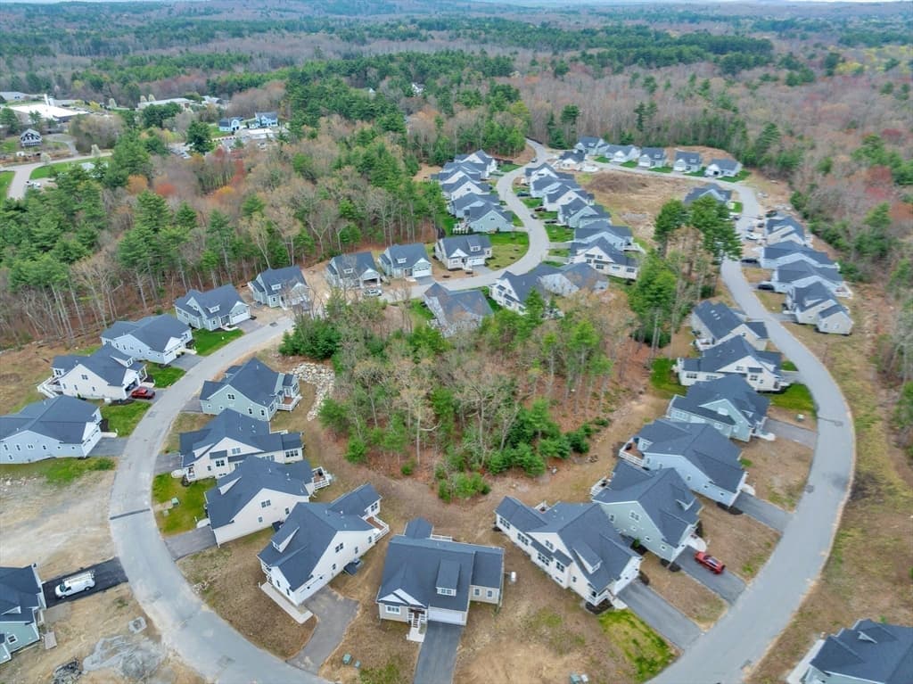 Condominium at 8 Weber Farm Road # 8, Wrentham MA 02093, Wrentham, photo 33 of 35