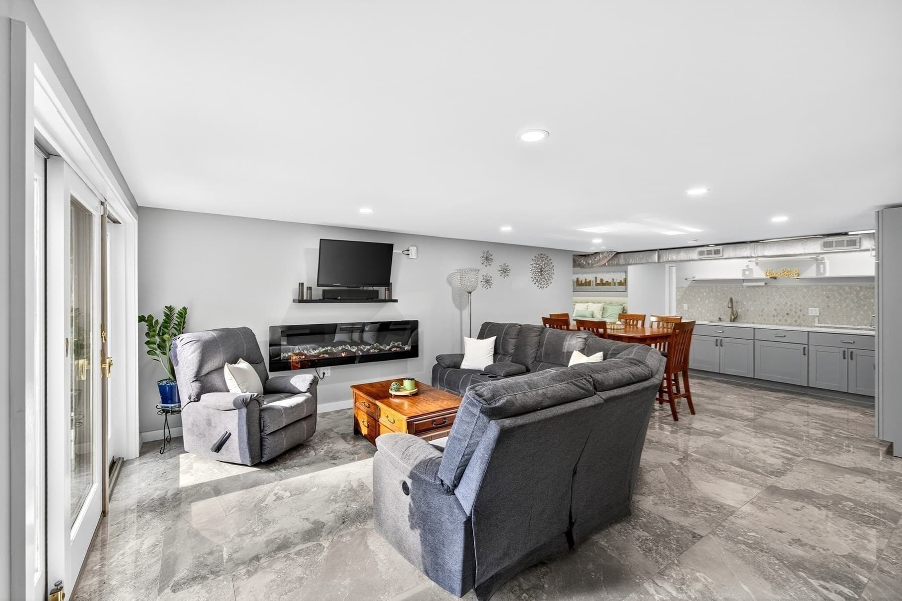 Single Family Residence at 3 Glenwood Ln, Sandwich MA 02563, photo 32 of 42