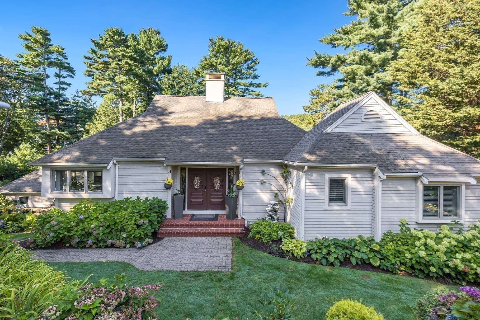 Single Family Residence at 3 Glenwood Ln, Sandwich MA 02563, photo 4 of 42