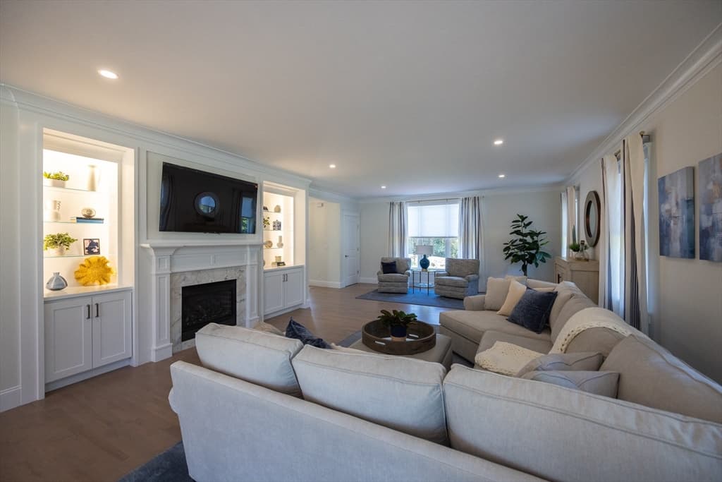 38 Crestwood Circle # 38, Rochester MA 02770 photo 3