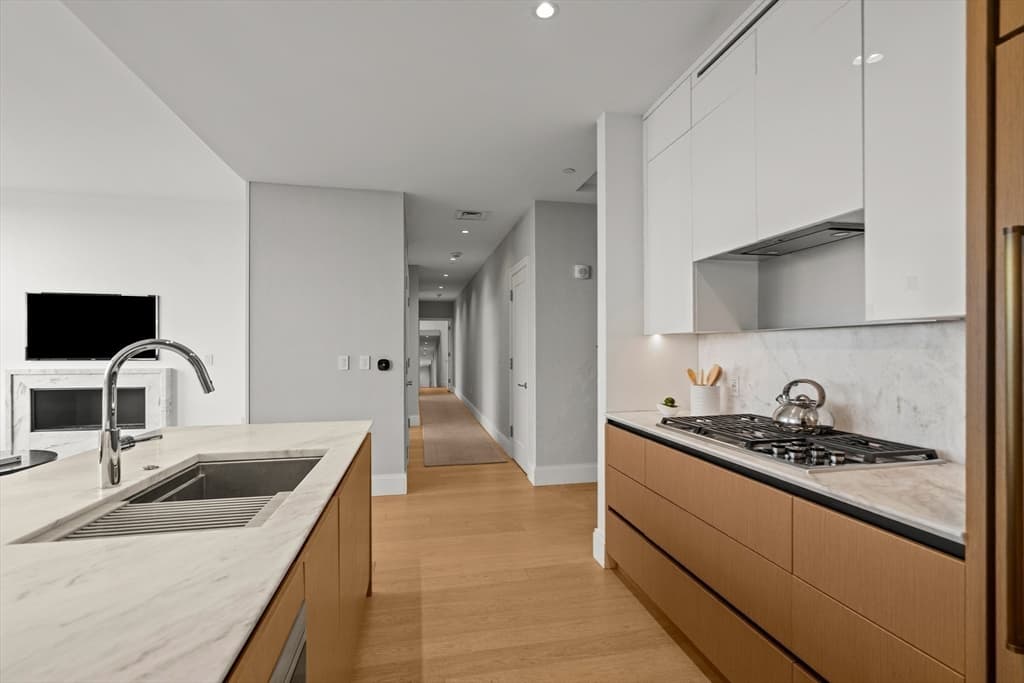 Condominium at 380 Harrison Avenue # G, Boston MA 02118, photo 9 of 40