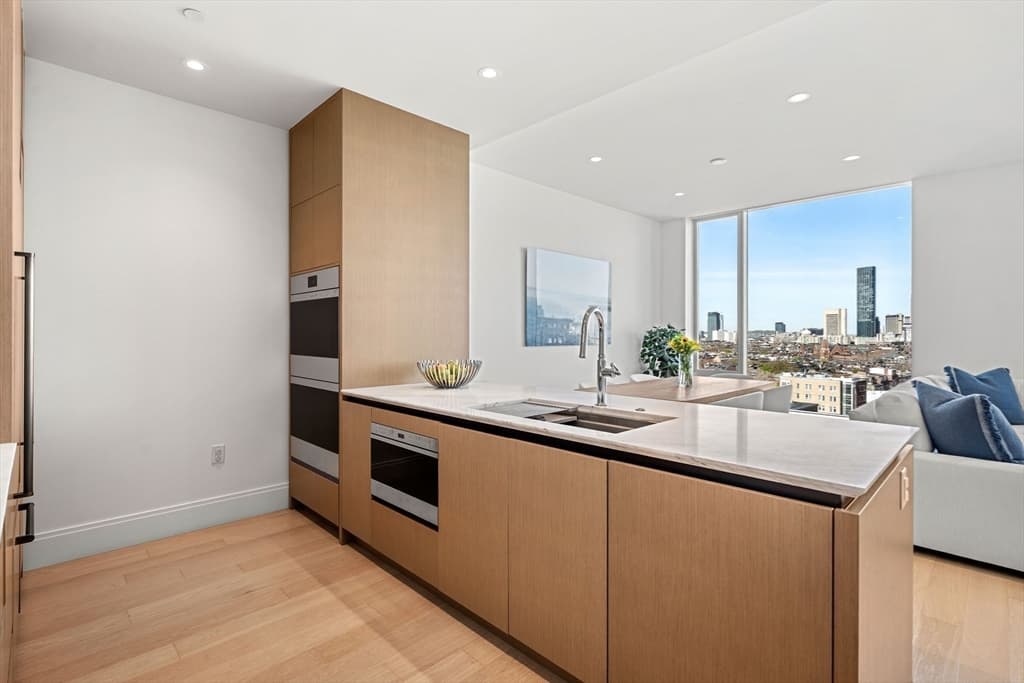 Condominium at 380 Harrison Avenue # G, Boston MA 02118, photo 10 of 40