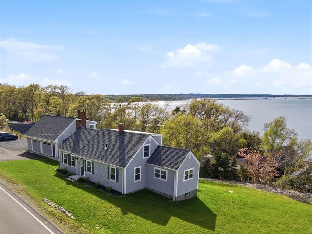 106 Rocky Hill Rd, Plymouth MA 02360