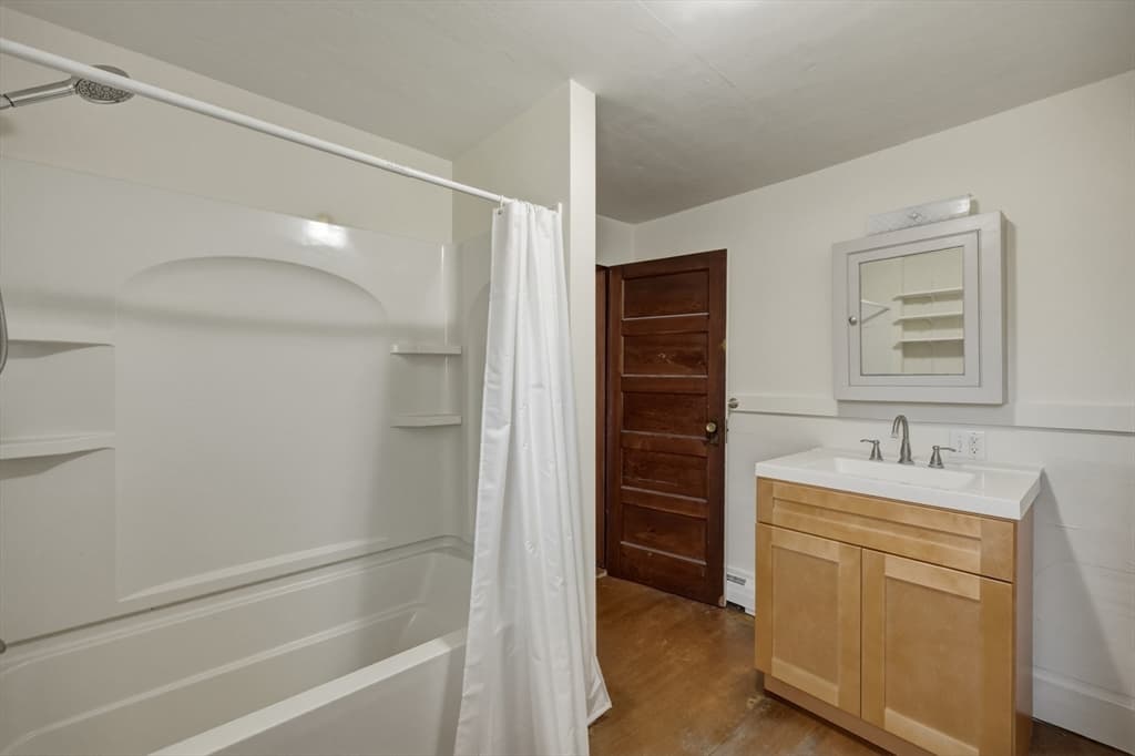274 Sunderland Rd, Amherst MA 01002 photo 28