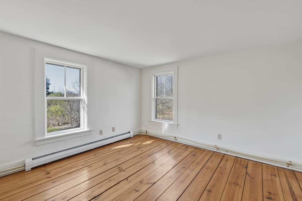 274 Sunderland Rd, Amherst MA 01002 photo 24