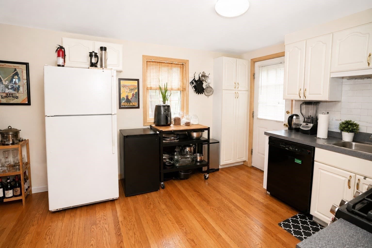 5-9 Family at 39-47 Water St, Quincy MA 02169, photo 18 of 38