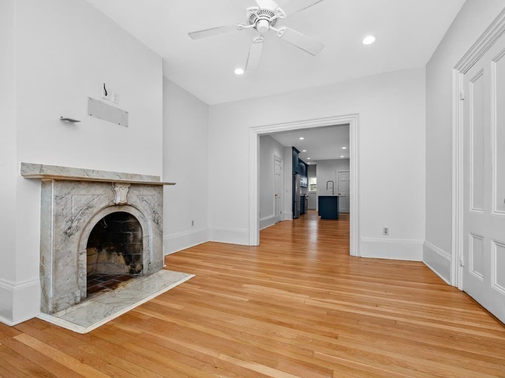 Condominium at 271 Bunker Hill Street # 1, Boston MA 02129, photo 4 of 10