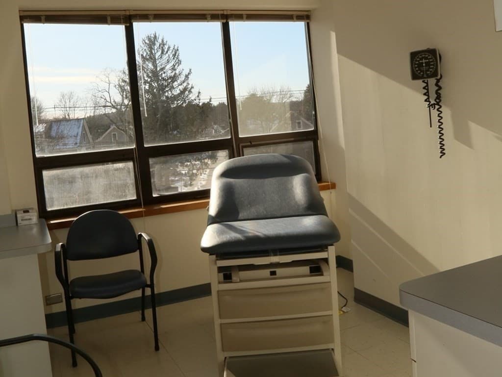 Commercial Sale at 955 Main St # 305, Winchester MA 01890, photo 28 of 33