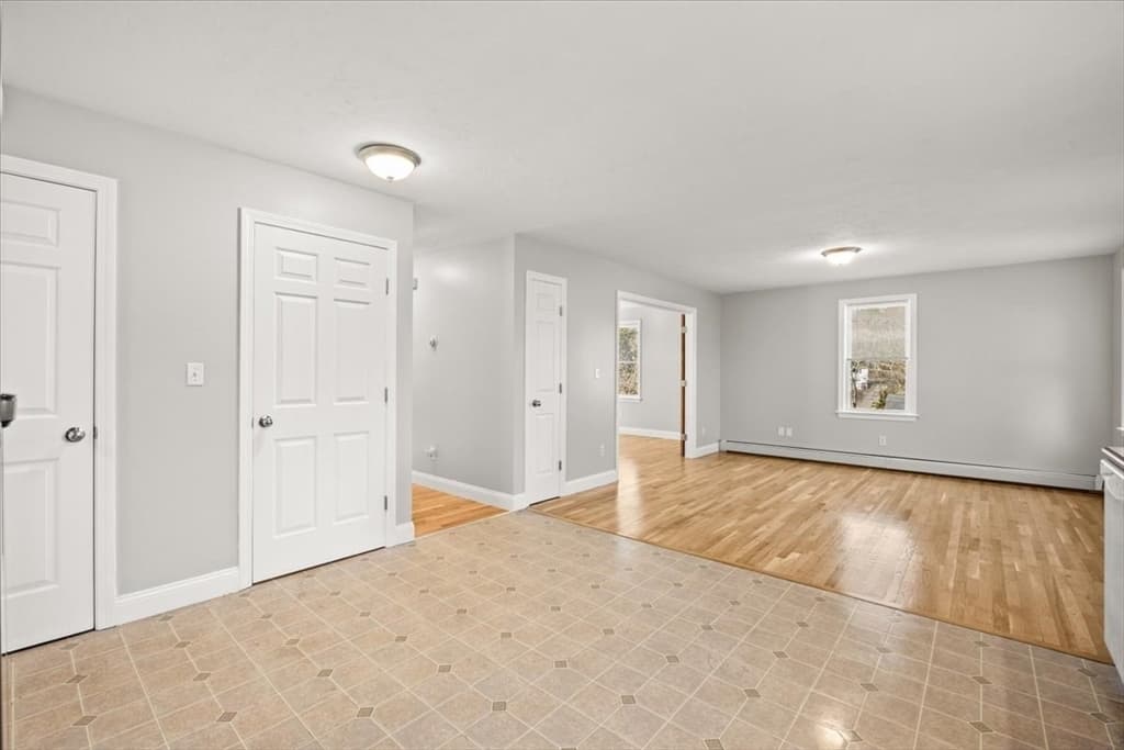 Single Family Residence at 10 Manomet Beach Blvd, Plymouth MA 02360, Plymouth, photo 18 of 40