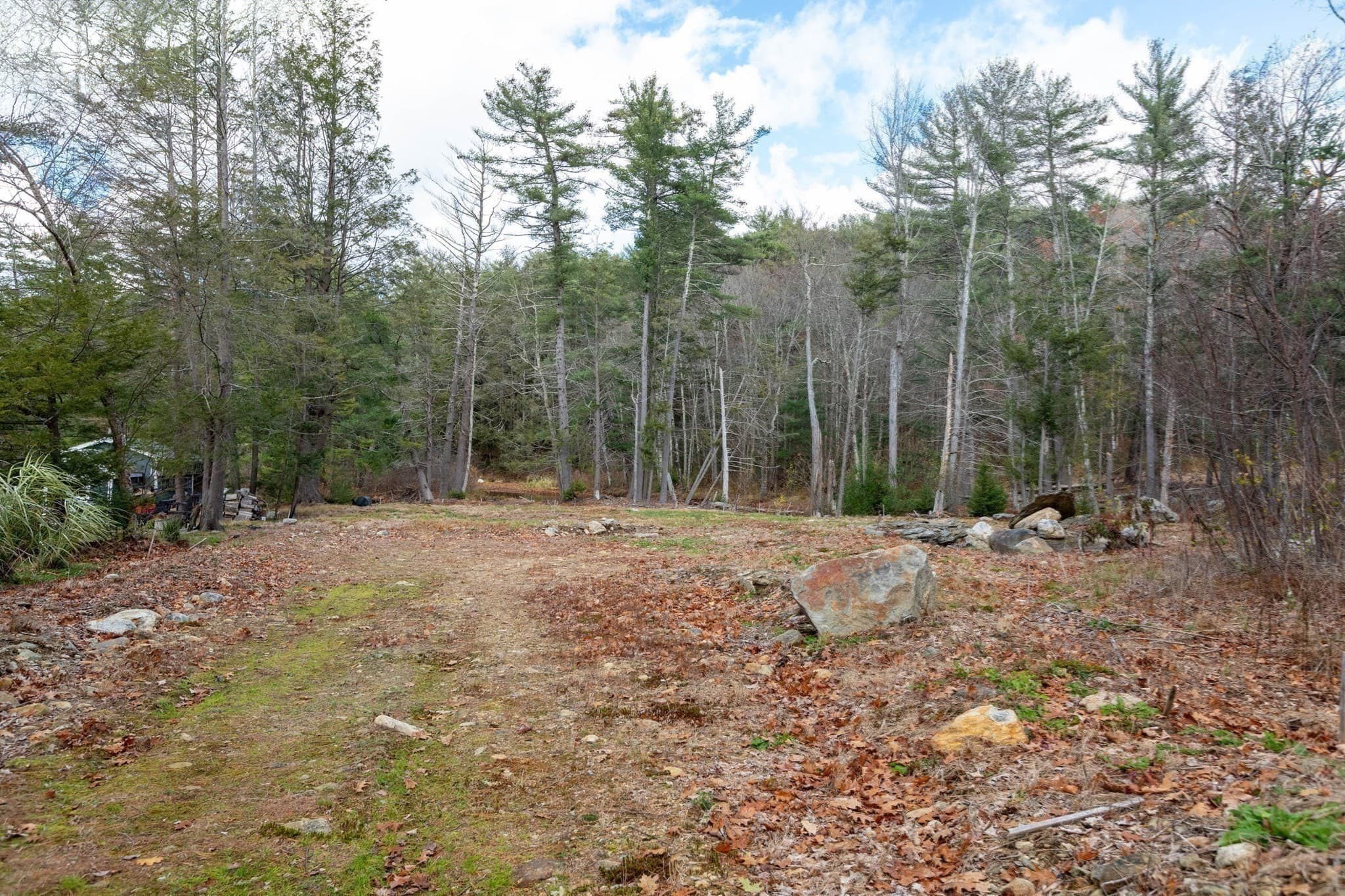 Residential at 12 Point Eastalee Drive, Spencer MA 01562, photo 7 of 20