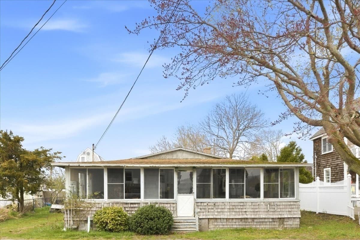 Single Family Residence at 64 Central St, Marshfield MA 02020, Marshfield, photo 5 of 37