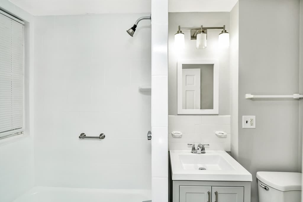 5-9 Family at 109 Walnut St, Somerville MA 02145, Somerville, photo 5 of 15