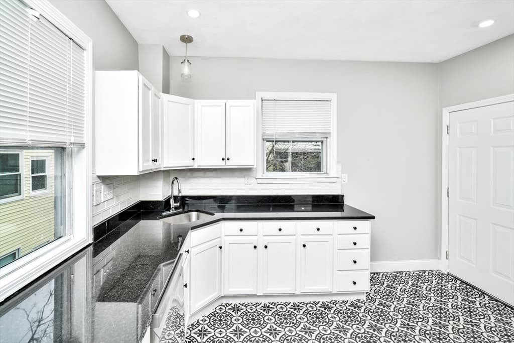 5-9 Family at 109 Walnut St, Somerville MA 02145, Somerville, photo 10 of 15