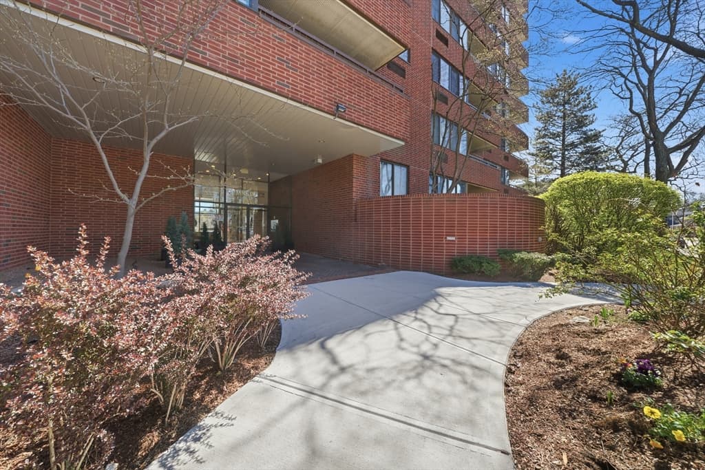 77 Adams St # 611, Quincy MA 02169 photo 34