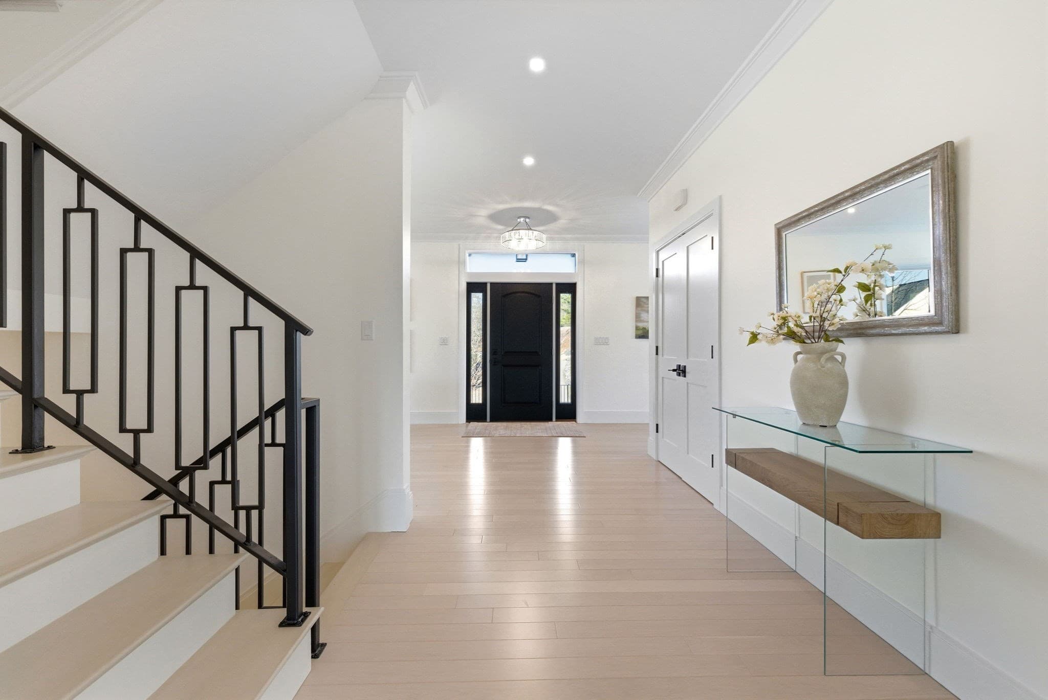 Single Family Residence at 24 Mount Zion Road, Melrose MA 02176, Melrose, photo 3 of 40