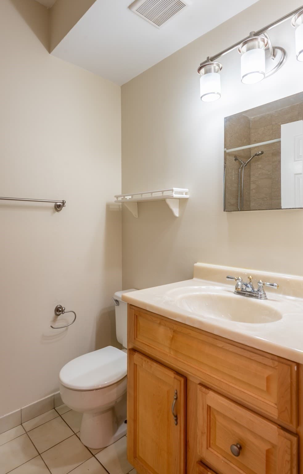 Condominium at 147 Kelton # 305, Boston MA 02134, photo 16 of 28