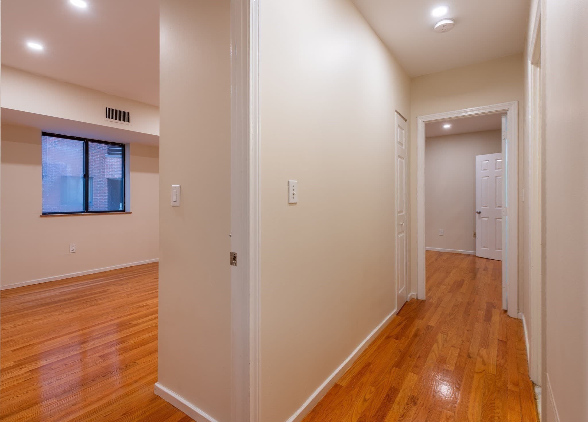 Condominium at 147 Kelton # 305, Boston MA 02134, photo 9 of 28