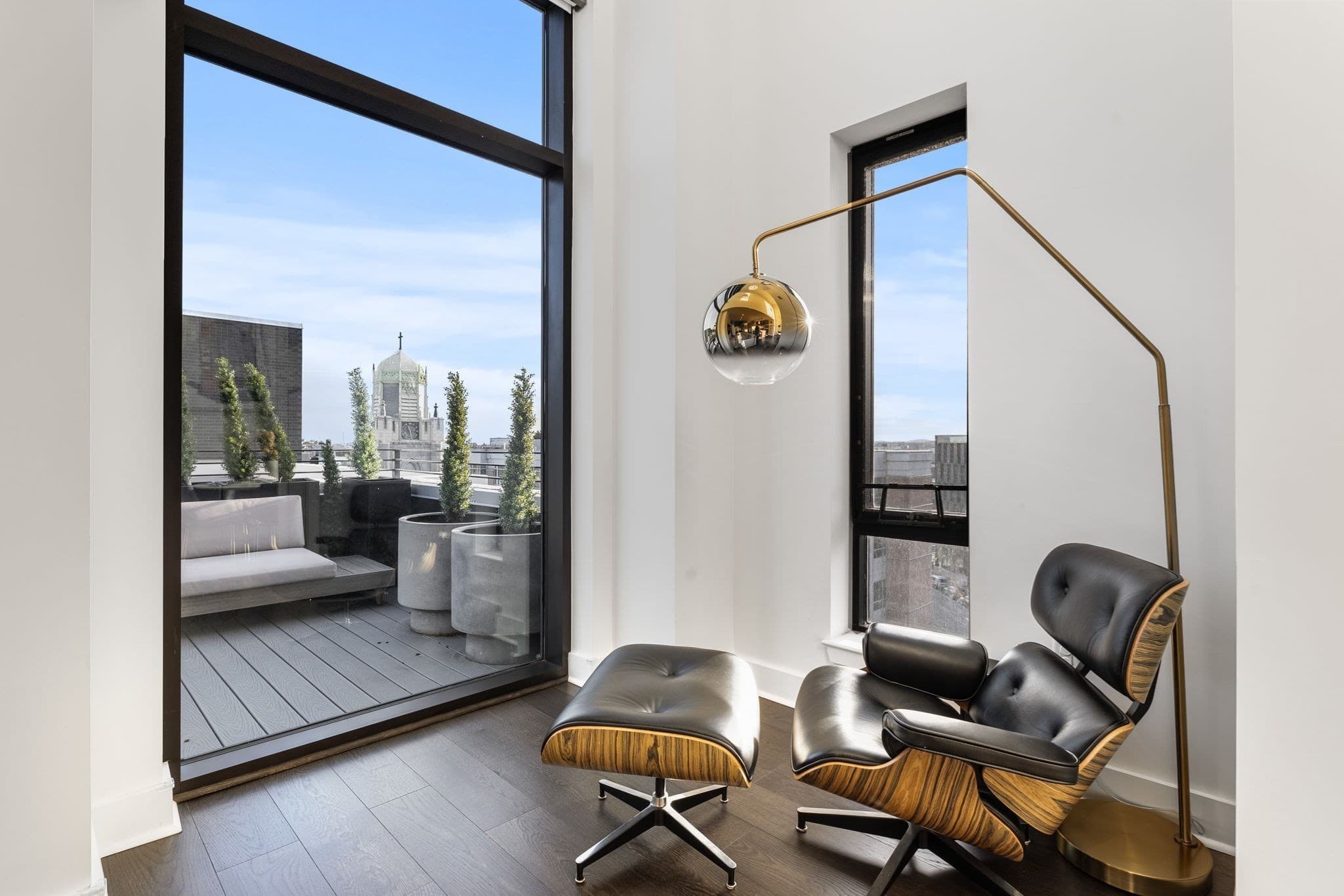 Condominium at 14 West Broadway # 7L, Boston MA 02127, Boston, photo 11 of 36