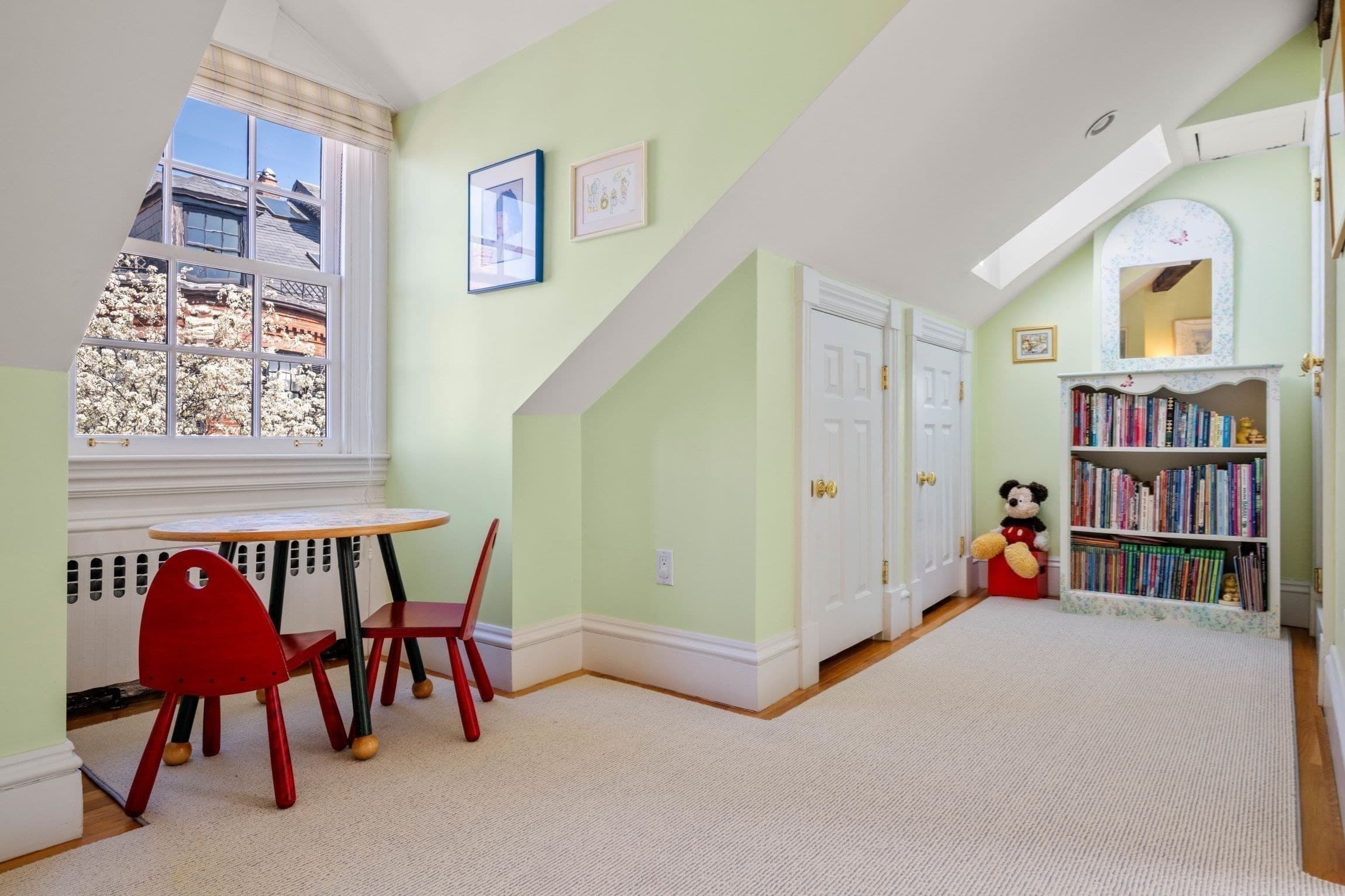 Single Family Residence at 80 Pinckney Street, Boston MA 02114, photo 23 of 30