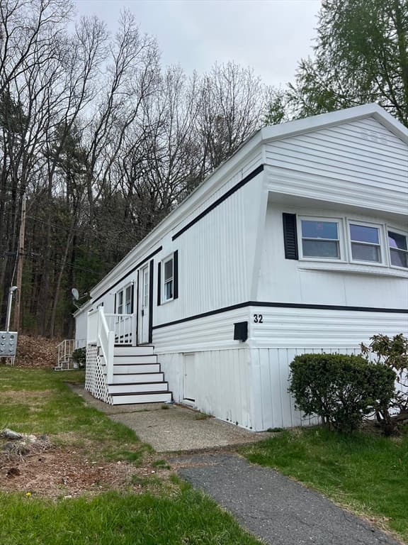 32 Mustang Avenue, Marlborough MA 01752 photo 14