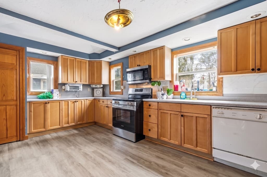 20 George St, Fitchburg MA 01420 photo 2