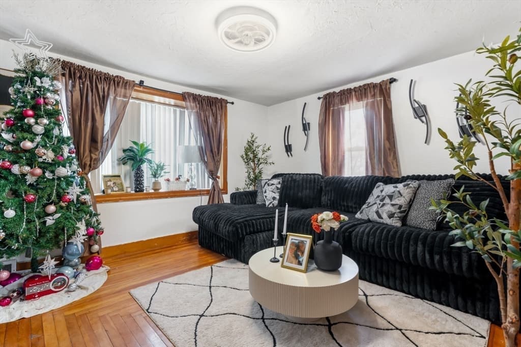 20 George St, Fitchburg MA 01420 photo 7