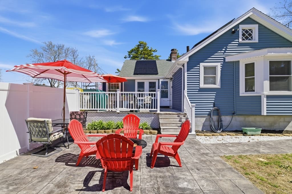 6 Birch St, Wareham MA 02571