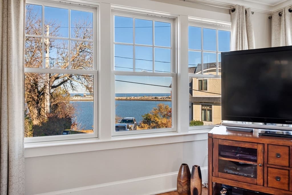 Single Family Residence at 77 Salisbury Street, Hull MA 02045, Hull, photo 9 of 18