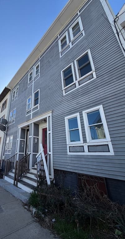 8-12 Leeds St, Boston MA 02127
