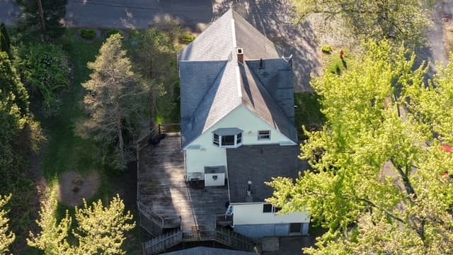 2 Oscar St, Holyoke MA 01040 photo 21