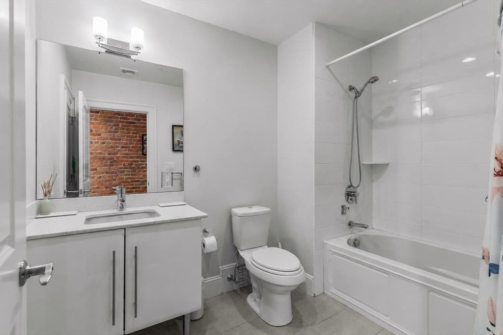 1471 Beacon St, Brookline MA 02446 photo 27