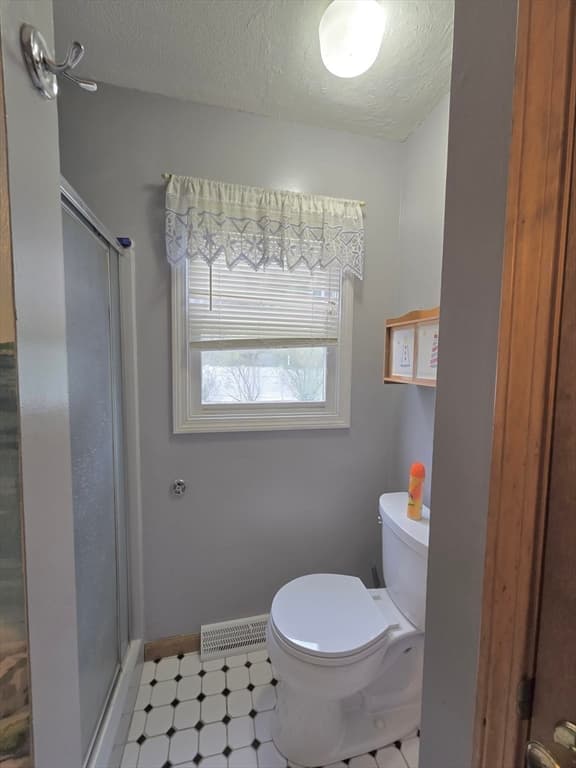 Single Family Residence at 21 Ryan Cir, Springfield MA 01118, Springfield, photo 9 of 24