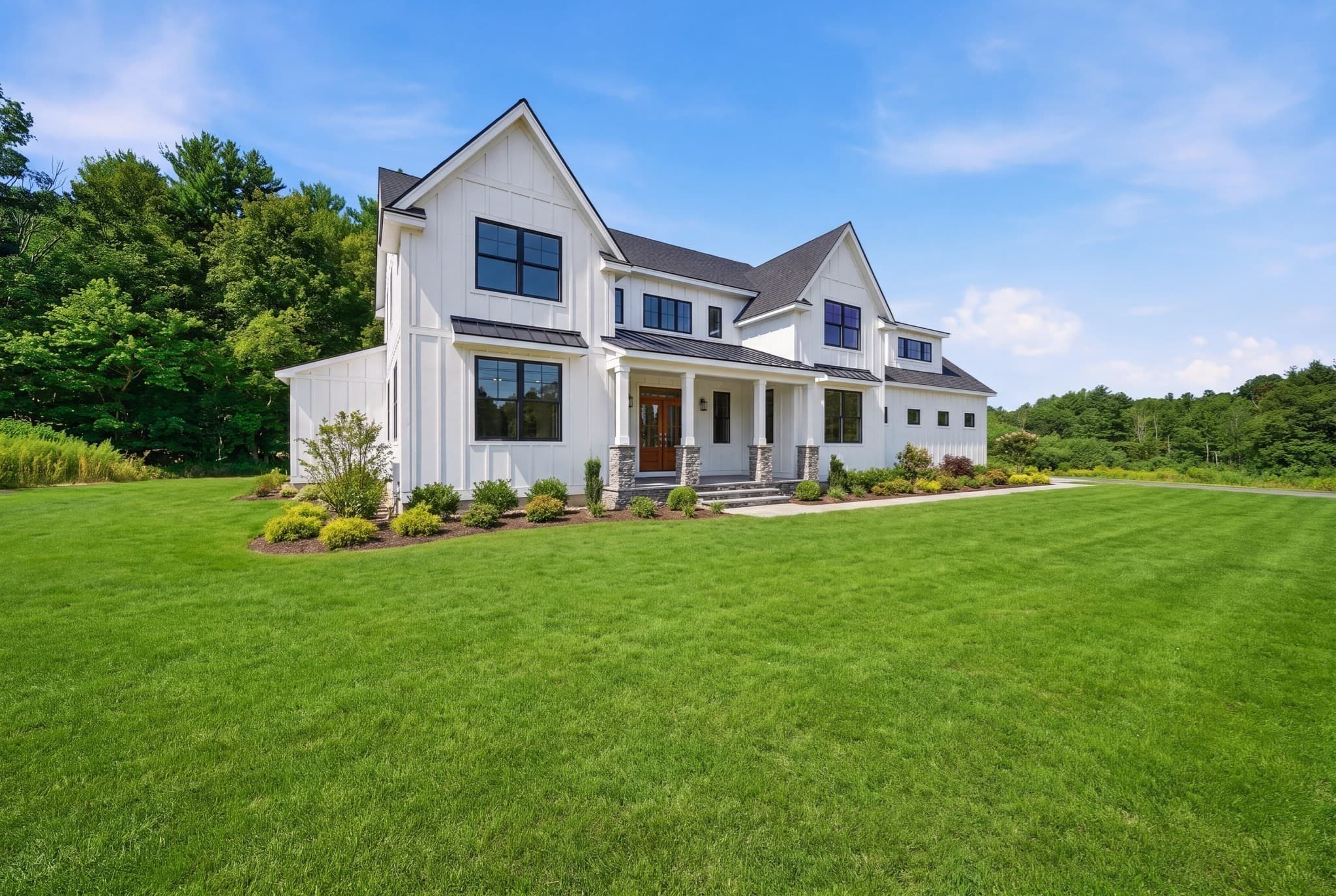 Single Family Residence at 303 Harwood Ave, Littleton MA 01460, Littleton, photo 2 of 15