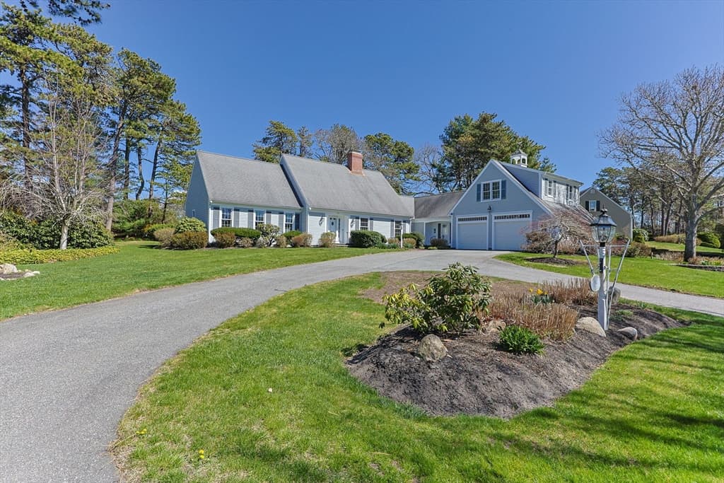 56 Shad Bush Cir, Dennis MA 02660 photo 2