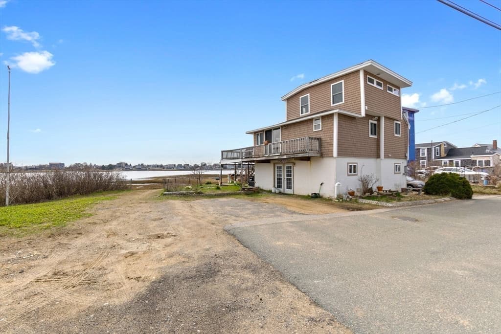 Single Family Residence at 1 Basin Front Dr, Newbury MA 01951, photo 2 of 41