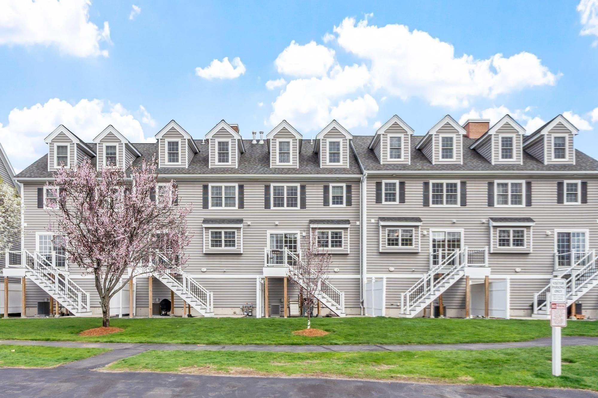 Condominium at 1975 Middlesex St # 33, Lowell MA 01851, photo 23 of 24
