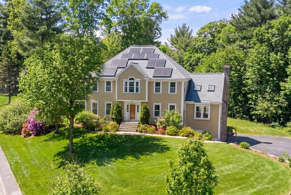 16 Heather Lane, Southborough MA 01772