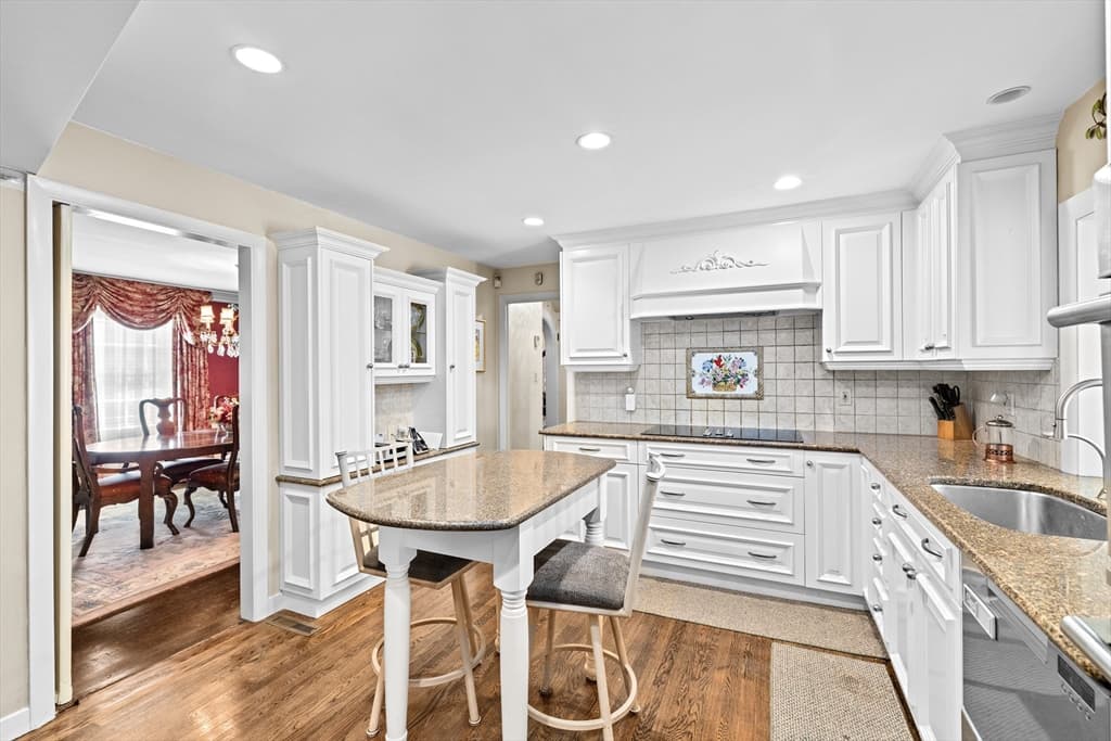 Single Family Residence at 443 Chestnut, Newton MA 02468, Newton, photo 10 of 28