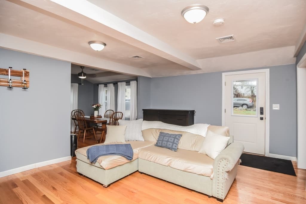 Single Family Residence at 51 Richardson Ave, Dracut MA 01826, photo 8 of 24