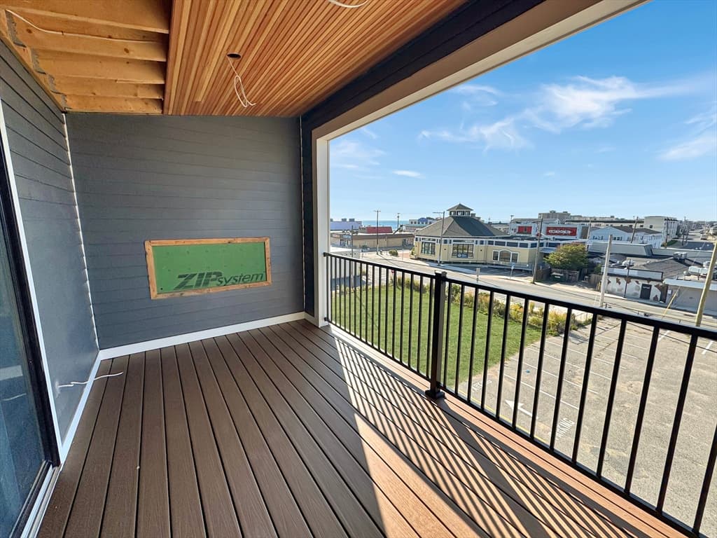 Condominium at 16 N End Blvd # 10, Salisbury MA 01952, Salisbury, photo 10 of 21