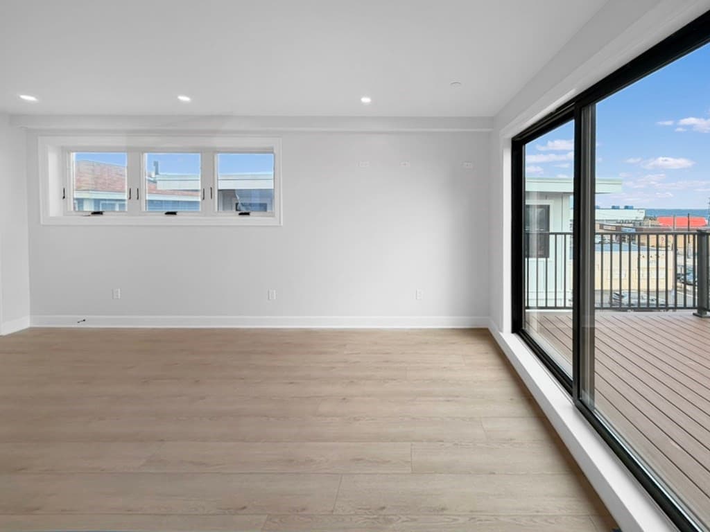 Condominium at 16 N End Blvd # 10, Salisbury MA 01952, Salisbury, photo 18 of 21