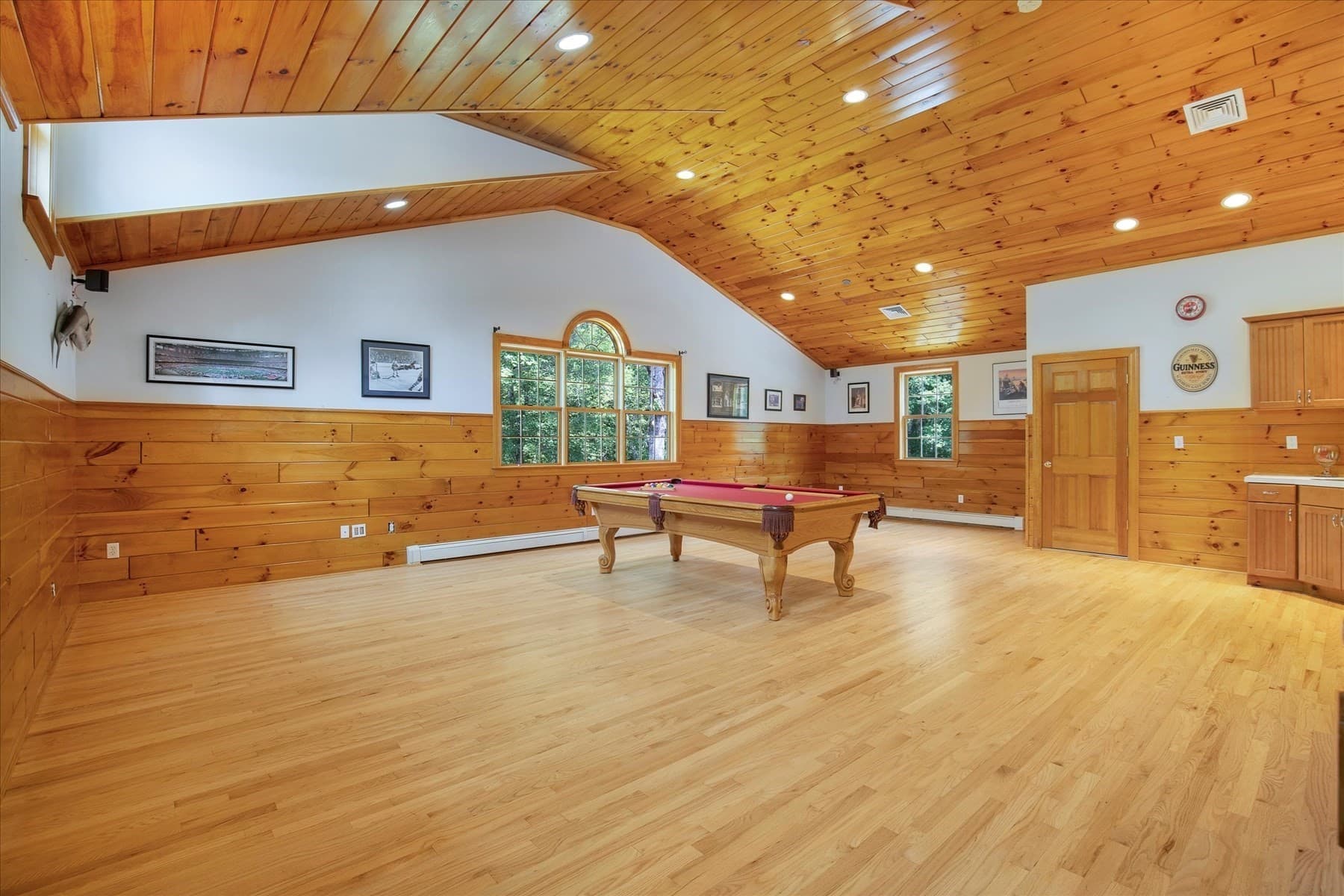 Single Family Residence at 220 Mattapoisett Rd, Rochester MA 02770, Rochester, photo 13 of 40