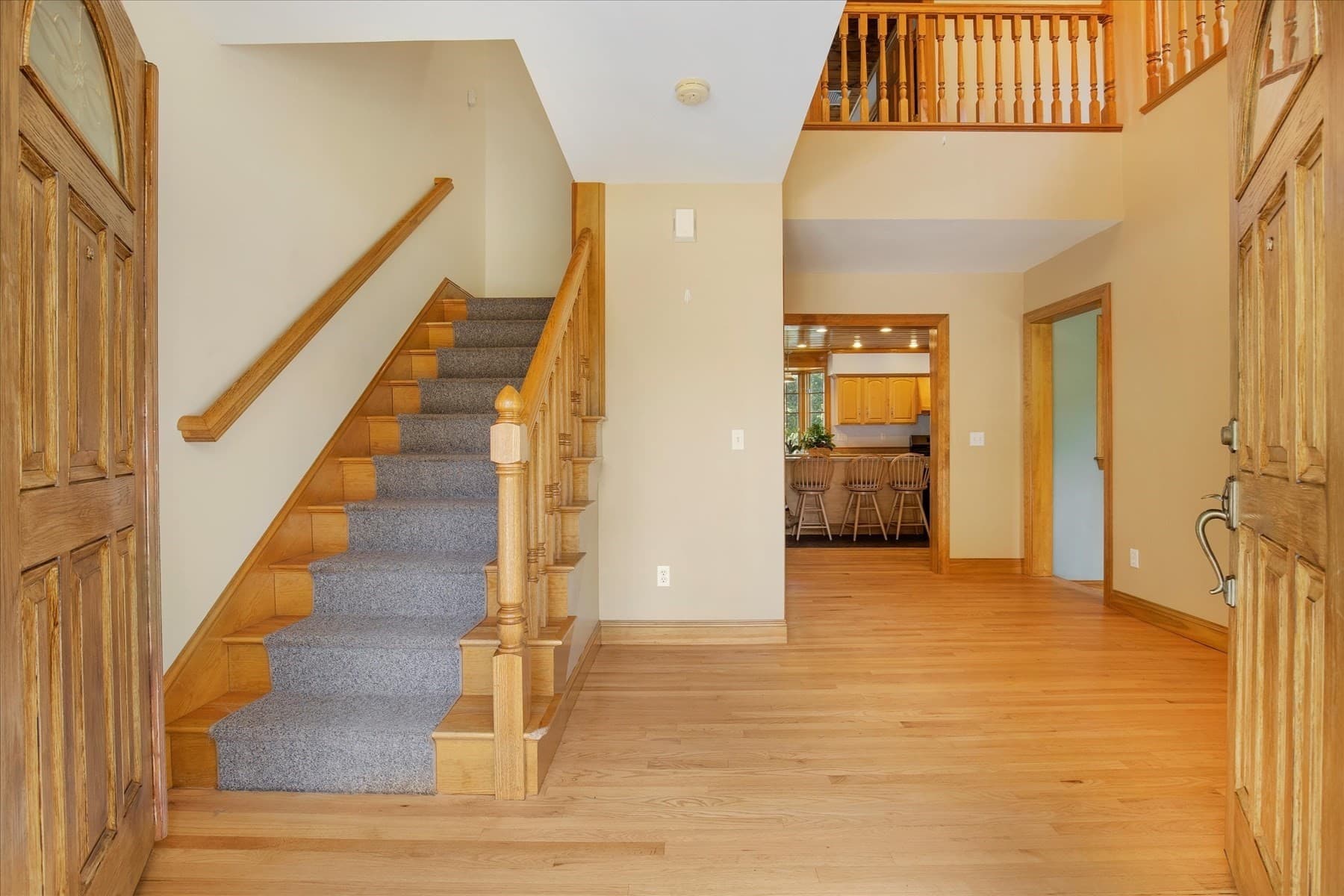 Single Family Residence at 220 Mattapoisett Rd, Rochester MA 02770, Rochester, photo 5 of 40